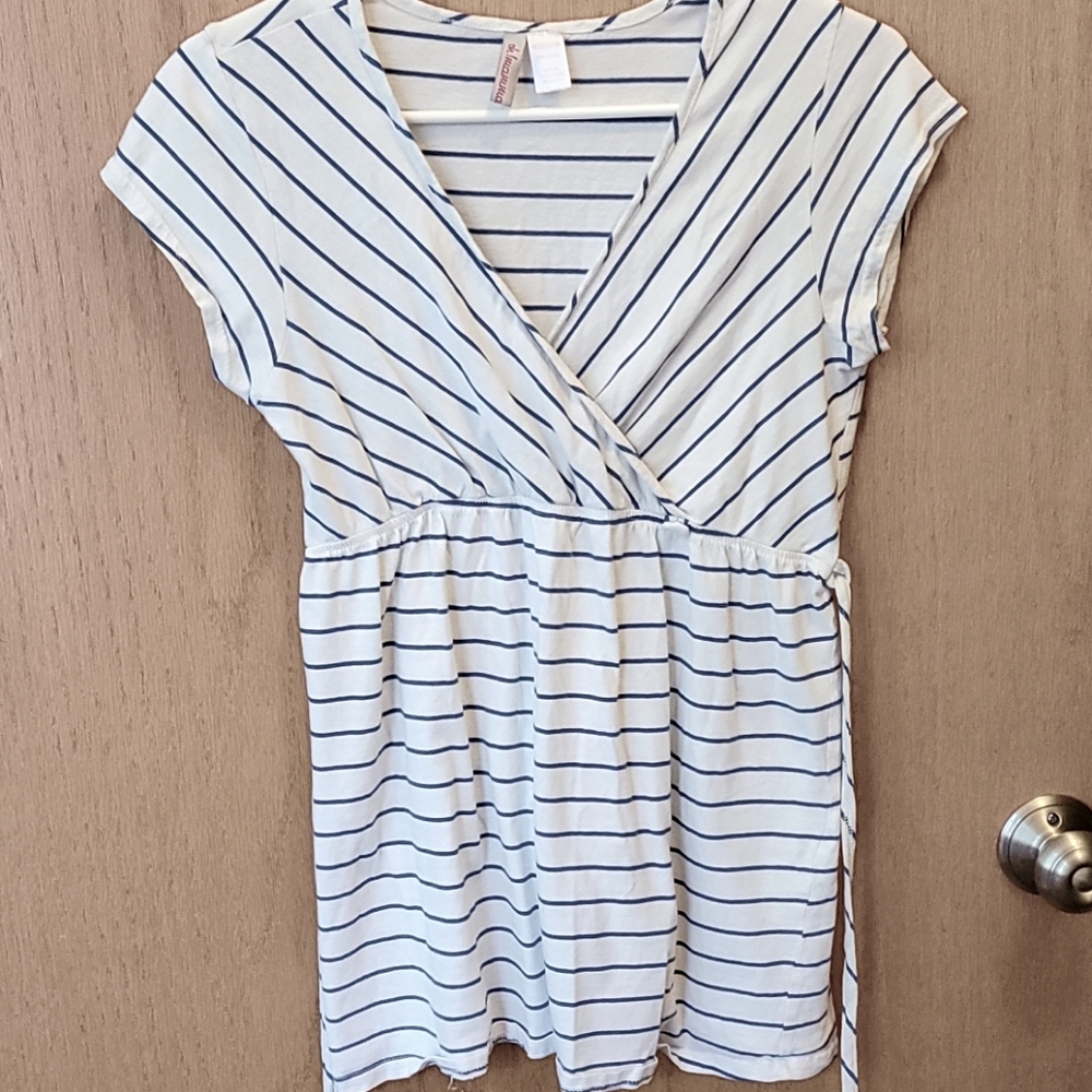 Maternity shirt